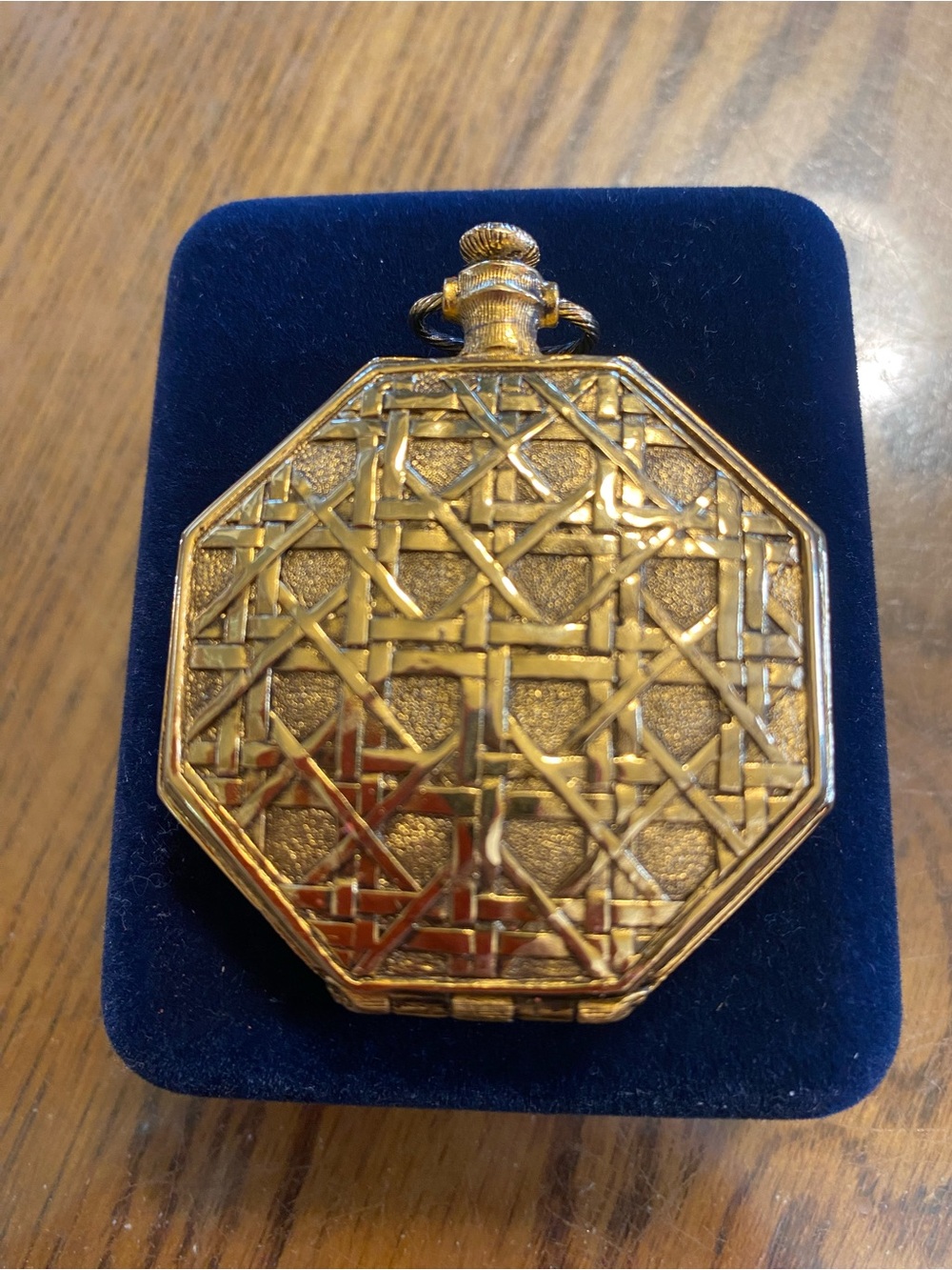 Vintage Gold Tone Max Factor Octagonal Basket Weave Watch Style Powder Compact.